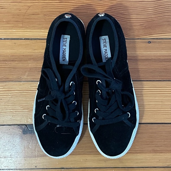 Steve Madden Sneakers - Picture 2 of 4